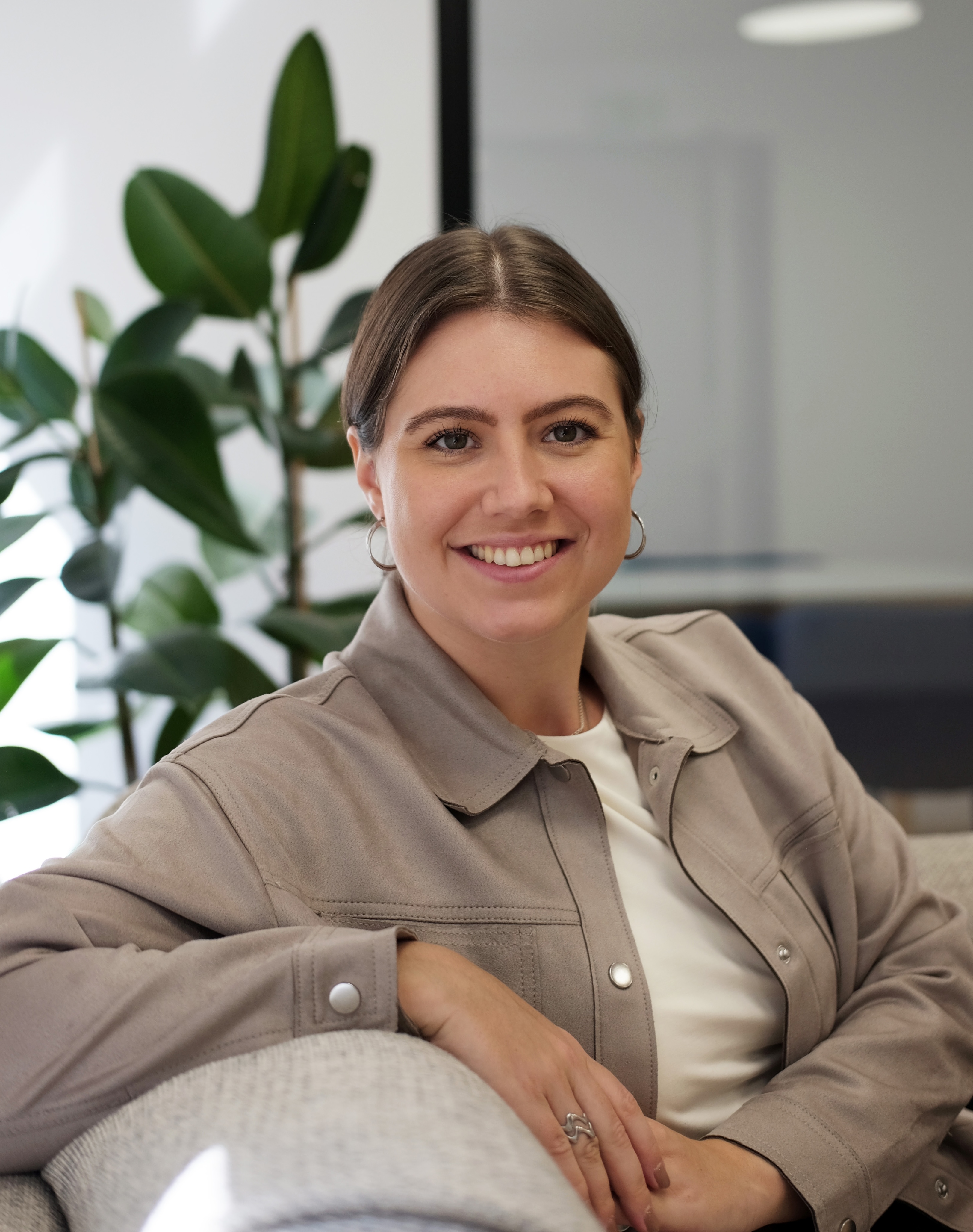 Lisa-Marie strahlt in die Kamera